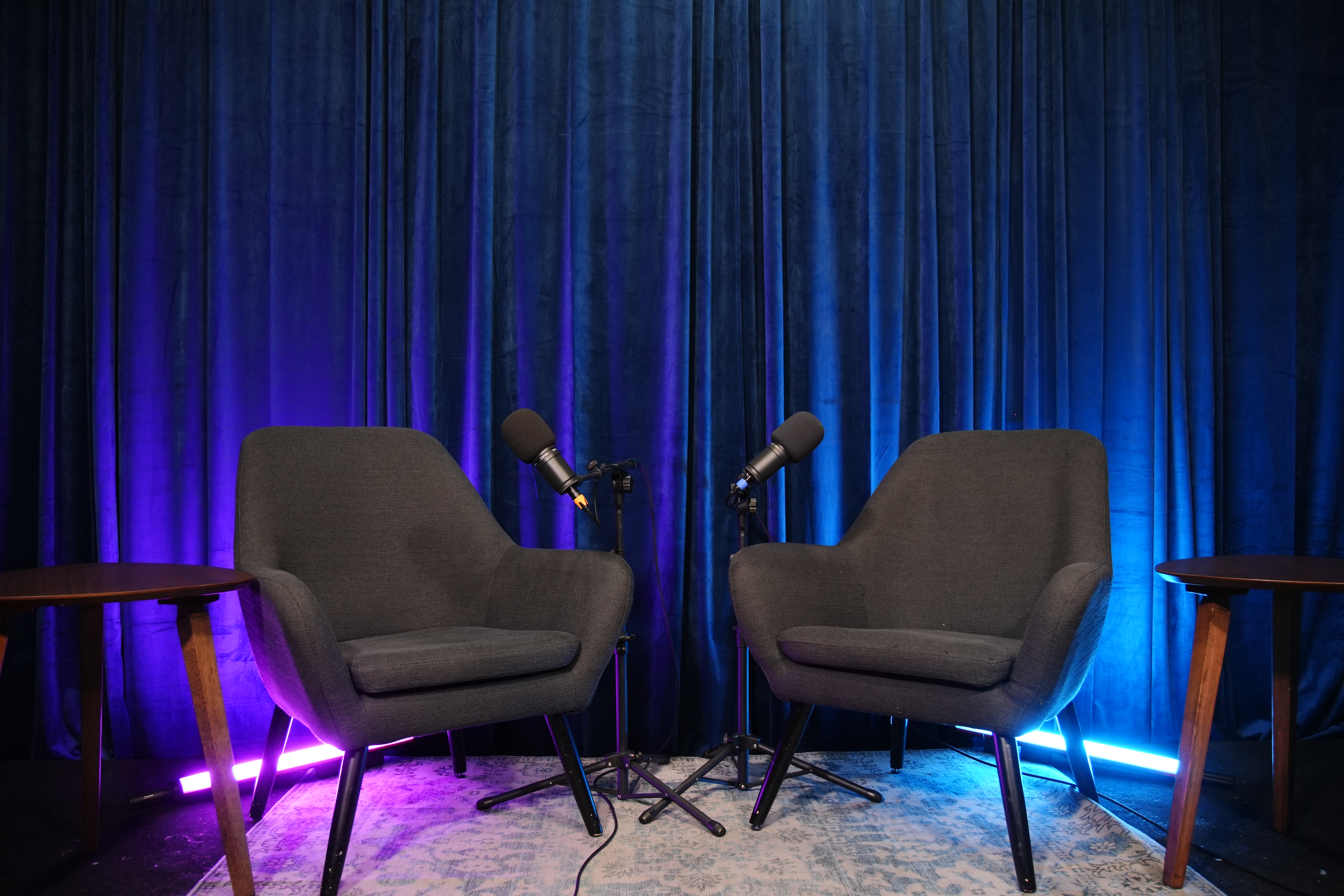 The Blue Room - Hero